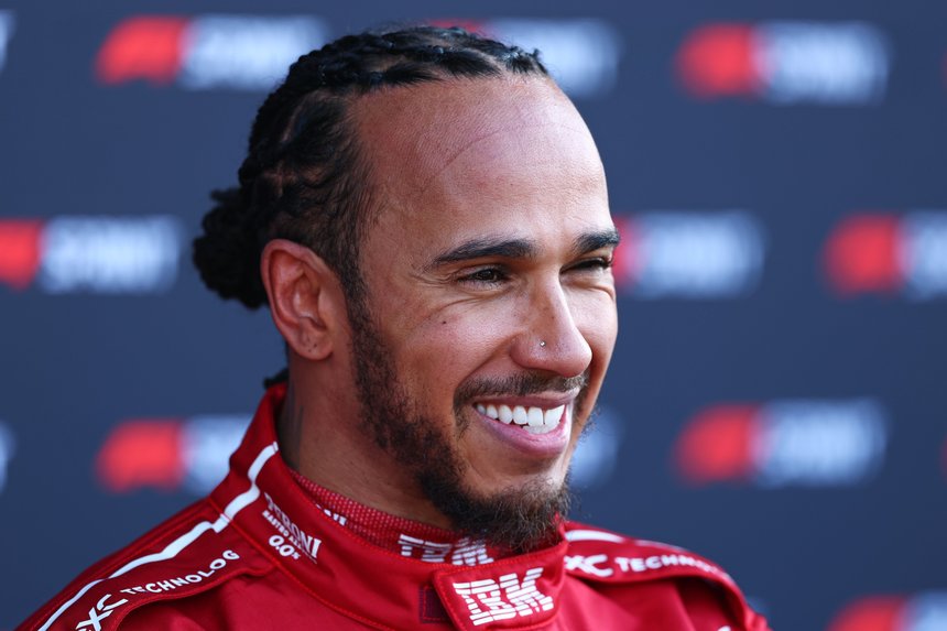 Formula 1: Hamilton a obţinut primul său pole position pentru Ferrari 