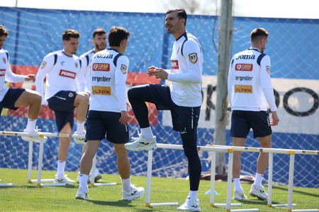 Echipa naţională: Jucătorii au efectuat ultimul antrenament înaintea de plecarea la Rimini pentru meciul cu San Marino