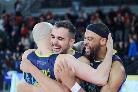 Baschet masculin: CSU Sibiu, victorie şi cu CSO Voluntari, după ce a trecut de campioana U BT Cluj şi vicecampioana CSM Oradea