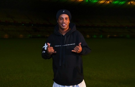 Ronaldinho povesteşte cum a sărbătorit câştigarea Ligii Campionilor cu FC Barcelona în 2006: În pantaloni scurţi şi crampoane în club de noapte