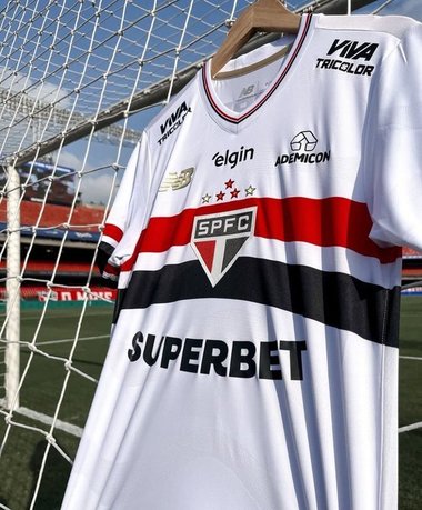 Clubul brazilian Sao Paulo a anunţat prelungirea contractului cu sponsorul Superbet. Valorea contractului ar putea ajunge la un miliard de reali