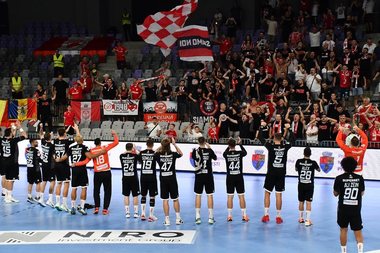 Handbal masculin: Potaissa Turda – Dinamo Bucureşti, în finala Cupei României