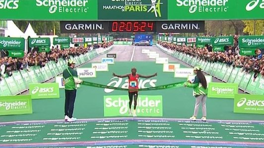 Kenyanul Benard Biwott a câştigat maratonul de la Paris. La feminin s-a impus  etiopianca Bedatu Hirpa