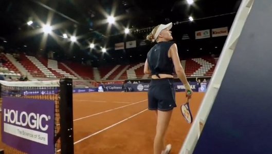 „Poţi să-i spui să se dea cu deodorant?”: cererea şocantă a britanicei Harriet Dart către arbitrul de scaun la un meci cu o jucătoare franceză de tenis - VIDEO