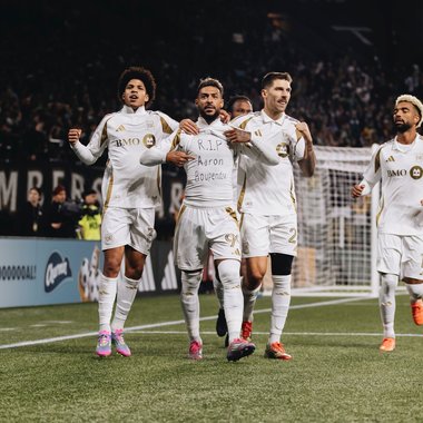 Omagiu pentru Aaron Boupendza adus de jucători din MLS - VIDEO