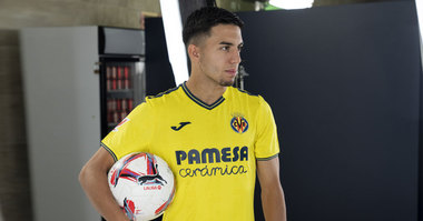 Înfuriat de arbitrajul video, Ilias Akhomach (Villarreal) a spart un ecran VAR la meciul cu Real Sociedad