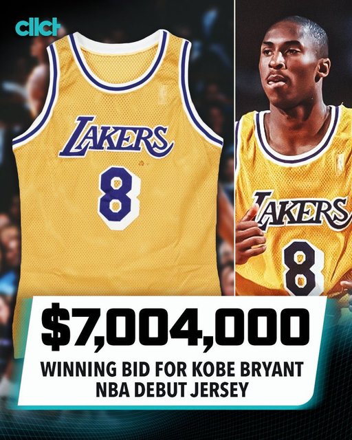 NBA: Un tricou purtat de Kobe Bryant, vândut la licitaţie cu 7 milioane de dolari