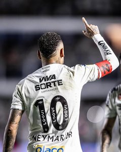 Neymar a cerut suspendarea unui podcast care îi povesteşte viaţa, dar instanţa i-a respins cererea