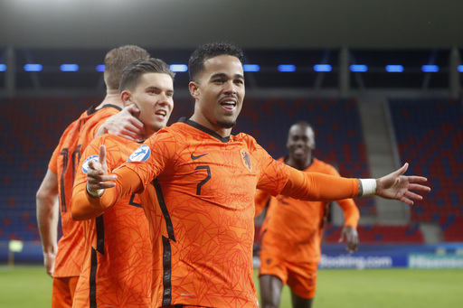Justin Kluivert: „Ar trebui să fiu în Cartea Recordurilor” / Olandezul a înscris în toate cele şase mari campionate din Europa / În ceea ce priveşte "Big Five", primul care a reuşit performanţa a fost Răducioiu