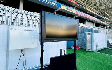 Precizările echipei de implementare VAR în România cu privire la problemele întâmpinate la meciul CFR Cluj -U Cluj: Sistemul a căzut temporar din cauza unui incident provocat de un membru al echipei de ordine