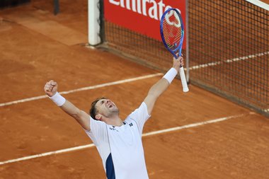 Casper Ruud l-a învins pe Draper şi a câştigat la Madrid primul său trofeu Masters 1000. Este primul norvegian care reuşeşte performanţa