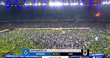 Germania: Hamburger SV a promovat, iar 25 de persoane au fost rănite, după ce fanii au invadat terenul