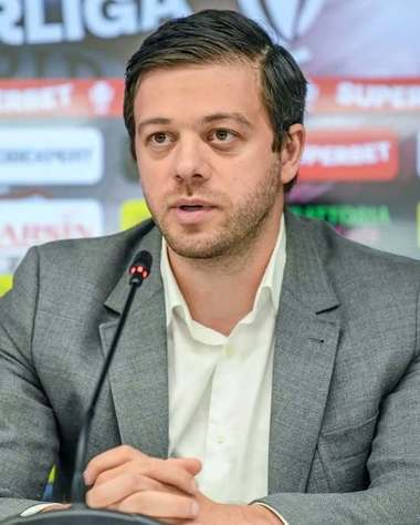 Victor Angelescu, acţionat FC Rapid: Dorim aducerea a nu mai mult de 2 sau 3 jucători în perioada de vară, şi niciuna dintre ţintele noastre nu face parte din echipa FCSB-ului