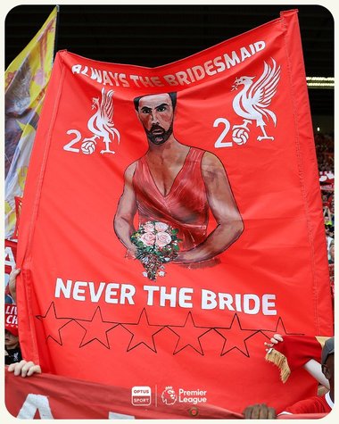 Întotdeauna domnişoară de onoare, niciodată mireasă - Cum au fost ironizaţi jucătorii de la Arsenal la meciul cu Liverpool - FOTO
