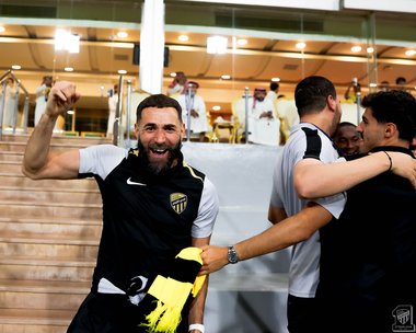 Al-Ittihad a fost încoronată campioana Arabiei Saudite. Un nou titlu pentru Karim Benzema şi Laurent Blanc