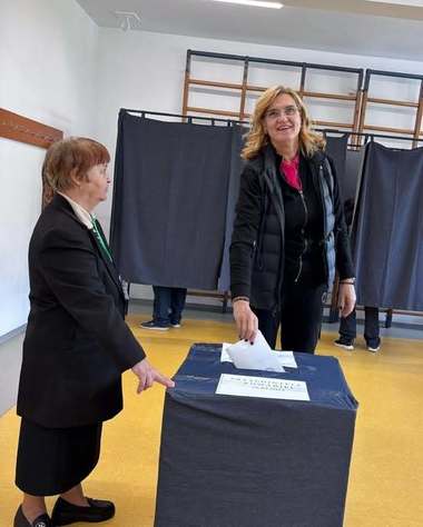 ALEGERI PREZIDENŢIALE 2025: Elisabeta Lipă şi-a exercitat dreptul de vot - Aleg să rămânem alături de familia occidentală care ne-a reprimit după ce poporul român a scăpat de dictatură