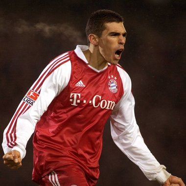 Fostul fotbalist brazilian Lucio a suferit arsuri pe 18% din suprafaţa corpului, după un accident domestic