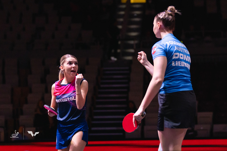 Tenis de masă: Bernadette Szocs, medaliată la Campionatul Mondial de la Doha. Românca şi Sofia Polcanova s-au calificat în semifinale la dublu