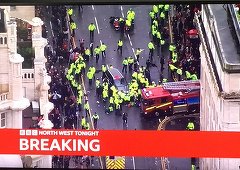 UPDATE - Un bărbat a fost reţinut după ce a intrat cu maşina în mulţime la parada echipei Liverpool - VIDEO