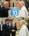 Jucătorii echipei Napoli, campioni ai Italiei, primiţi la Vatican de Papa Leon al XIV-lea