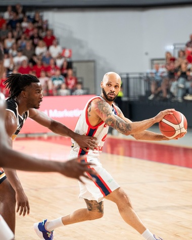 Baschet masculin: CSM Oradea – U BT Cluj, scor 80-68, în al doilea meci al finalei Ligii Naţionale