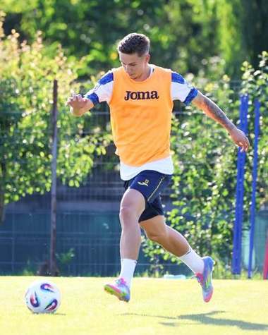 Atacantul Louis Munteanu a părăsit cantonamentul echipei naţionale şi s-a alăturat lotului Under 21