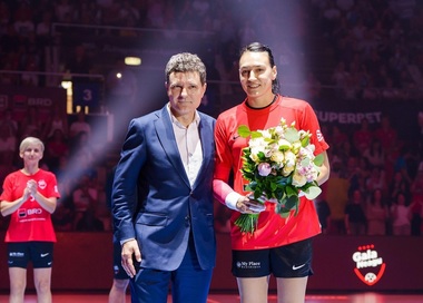 Nicuşor Dan, după Gala Neagu: Îţi mulţumim, Cristina, pentru tot ce ai oferit sub tricolor!
