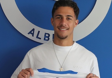 Cel mai scump transfer al unui club grec, reuşit de Olympiakos: Charalampos Kostoulas, mutare la Brighton în schimbul a 35 de milioane de euro