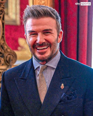 Sir David Beckham. Fostul mare fotbalist englez a primit titlul de cavaler: Nu mi-aş fi putut imagina niciodată că voi avea o astfel de onoare