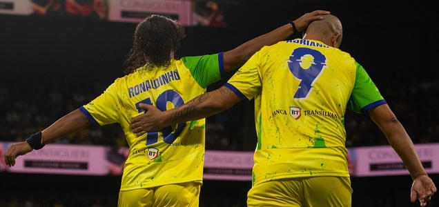 Ronaldinho şi alte staruri ale fotbalului au făcut spectacol la Sports Festival