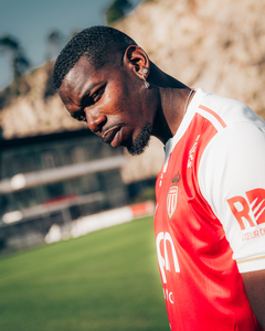 Pogba a ajuns la AS Monaco după ce i s-a încheiat suspendarea pentru dopaj. Fotbalistul a plâns la semnarea contractului - VIDEO