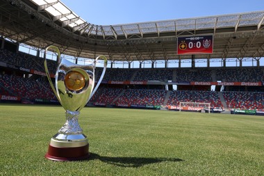 FCSB - CFR Cluj, meciul care va decerna primul trofeu al sezonului, Supercupa României, a început pe stadionul Steaua