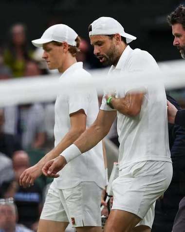 UPDATE - Wimbledon: Grigor Dimitrov conducea cu 2-0 în meciul cu Jannik Sinner, dar a fost nevoit să abandoneze. Italianul s-a calificat în sferturi