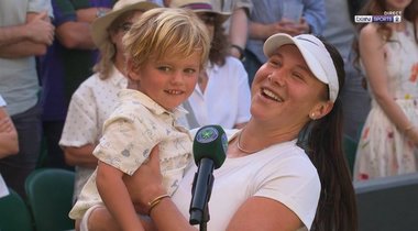 Amanda Anisimova a sărbătorit victoria din sferturi de la Wimbledon alături de nepoţelul ei. Jackson va împlini, joi, 4 ani - VIDEO