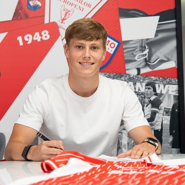 Mercato: Dinamo a mai efectuat un transfer, l-a adus pe fundaşul moldovean Alexandru Tabuncic