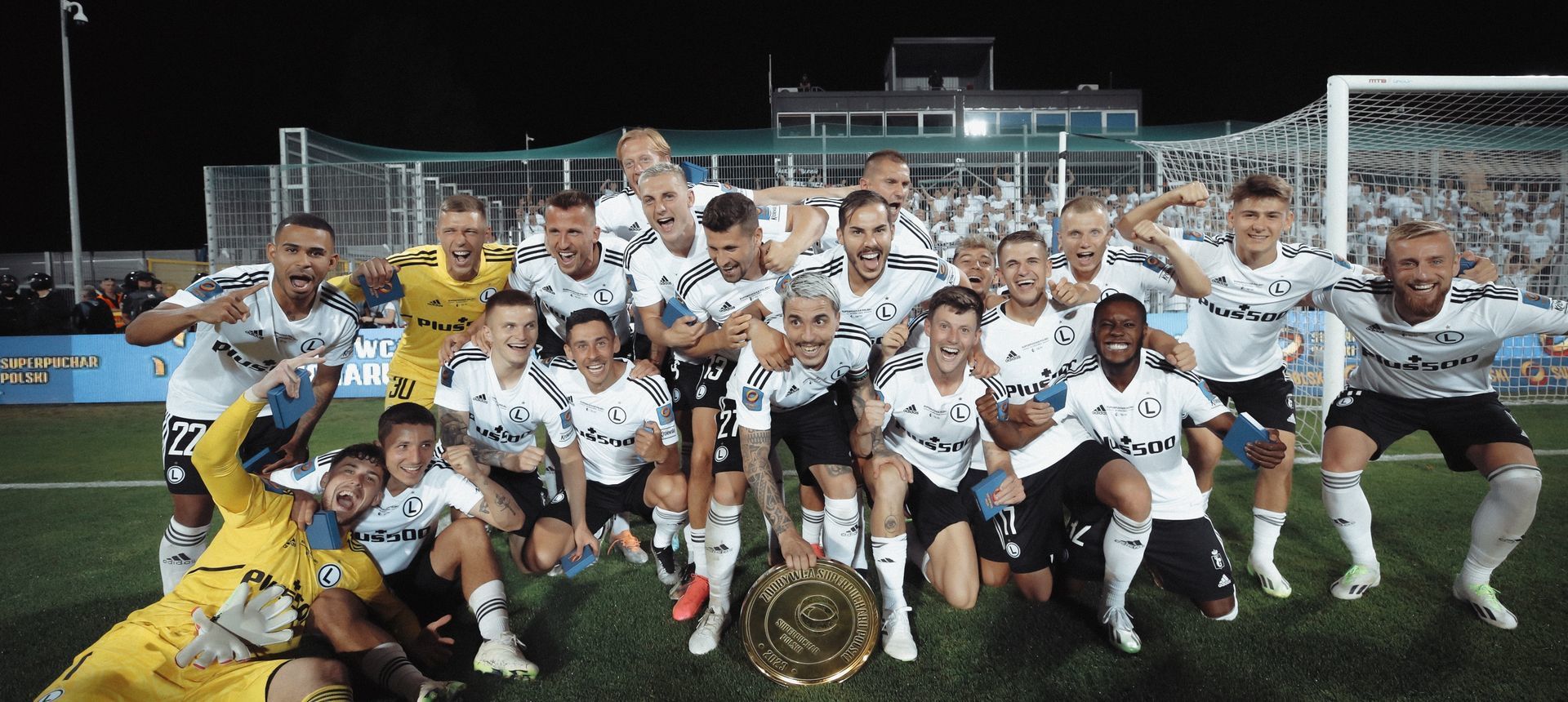 Polonia: Edi Iordănescu şi Legia Varşovia au cucerit Supercupa Poloniei, după 2-1 cu Lech Poznan