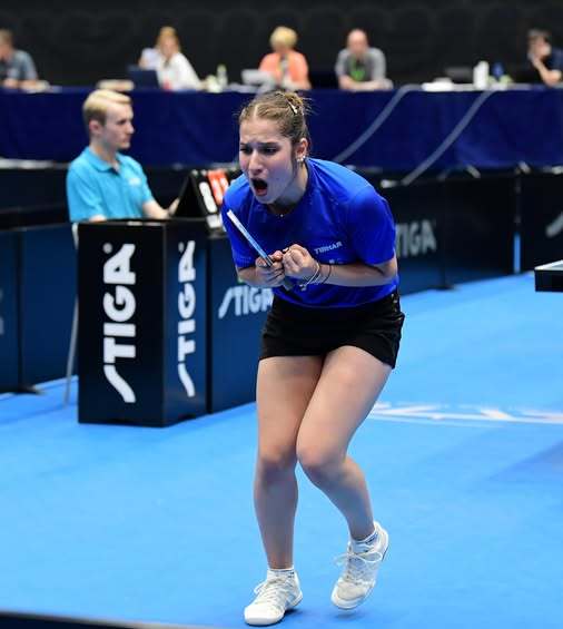 Tenis de masă: Bianca Mei-Roşu, medalie de bronz la dublu, la CE de Juniori / Finală între români la dublu masculin