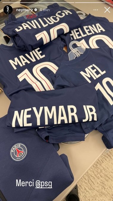 Neymar a primit un cadou de la PSG: tricouri pentru sezonul 2025/2026 cu numele copiilor starului brazilian