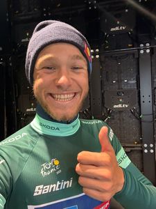 Turul Franţei: Italianul Milan a câştigat etapa a 17-a. Pogacar păstrează tricoul galben