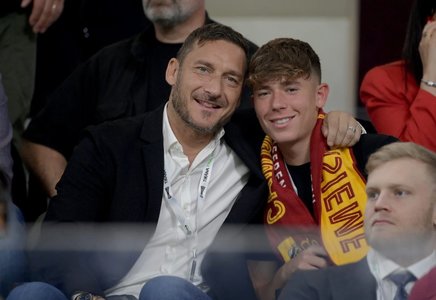 "Presiunea era prea mare". Fiul lui Francesco Totti şi-a încheiat cariera de fotbalist la doar 19 ani