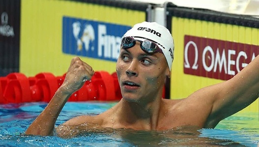 Înot, CM din Singapore: David Popovici în finala probei de 100 m liber, cu al doilea timp al semifinalelor / Surpriză imensă - campionul olimpic Zhanle Pan nu a prins finala