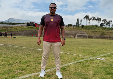 Fotbal: Antonio Valencia a participat la salvarea unui bărbat care voia să se sinucidă