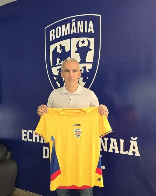 Adrian Iencsi este noul selecţioner al reprezentativei U20 a României
