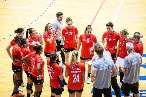 Handbal feminin: Szombathely Kezilabda – Gloria Bistriţa, scor 25-28, în meci amical jucat în Ungaria