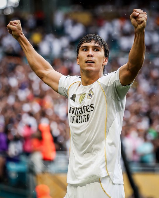 Atacantul Gonzalo Garcia va purta tricoul cu numărul 9 la Real Madrid 