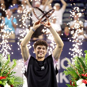 Shelton l-a învins pe Khachanov şi a câştigat primul său titlu Masters 1000 la Canadian Open