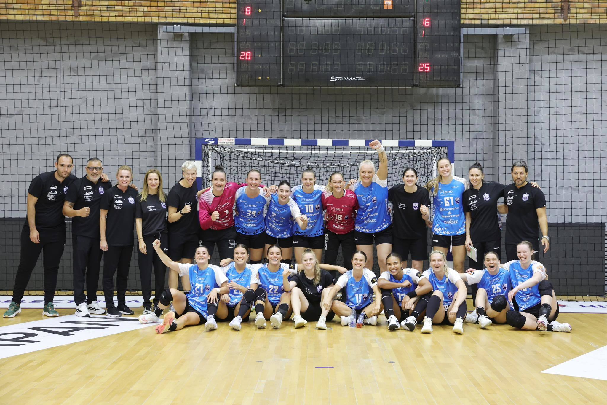 Handbal feminin: Campioana CSM Bucureşti câştigă în faţa vicecampioanei Corona Braşov, la Cupa Dunărea