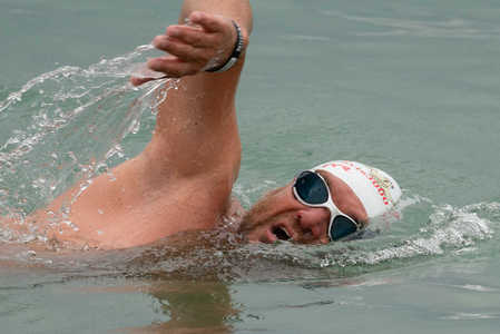Avram Iancu a traversat înot Europa fără costum de neopren: “Am ajuns la destinaţia finală!” / El aşteaptă acum distincţia The World's First “Triple Crown of Rivers Stage Swims” Challenge