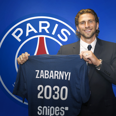 Paris Saint-Germain l-a transferat pe Ilia Zabarni. El este primul fotbalist ucrainean care va juca la campioana Franţei