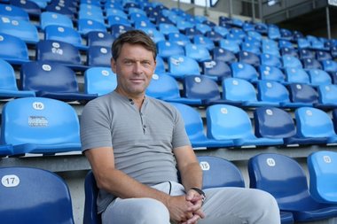 Luc Holtz a demisionat din funcţia de selecţioner al Luxemburgului. El a preluat o echipă germană de liga a treia
